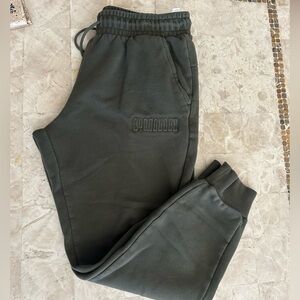 Puma Army Green Joggers / Sweater Pants Men’s‎ Size L